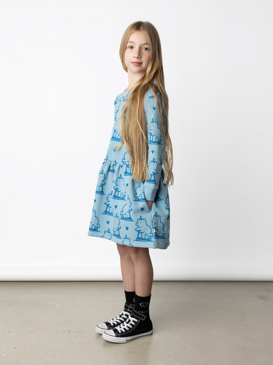 Minti kids clothing. Sweatshirting dress with ruched waist seam and hidden side pockets. 330 Gram // Brushed Inside // 95% Cotton // 5% Elastane.
