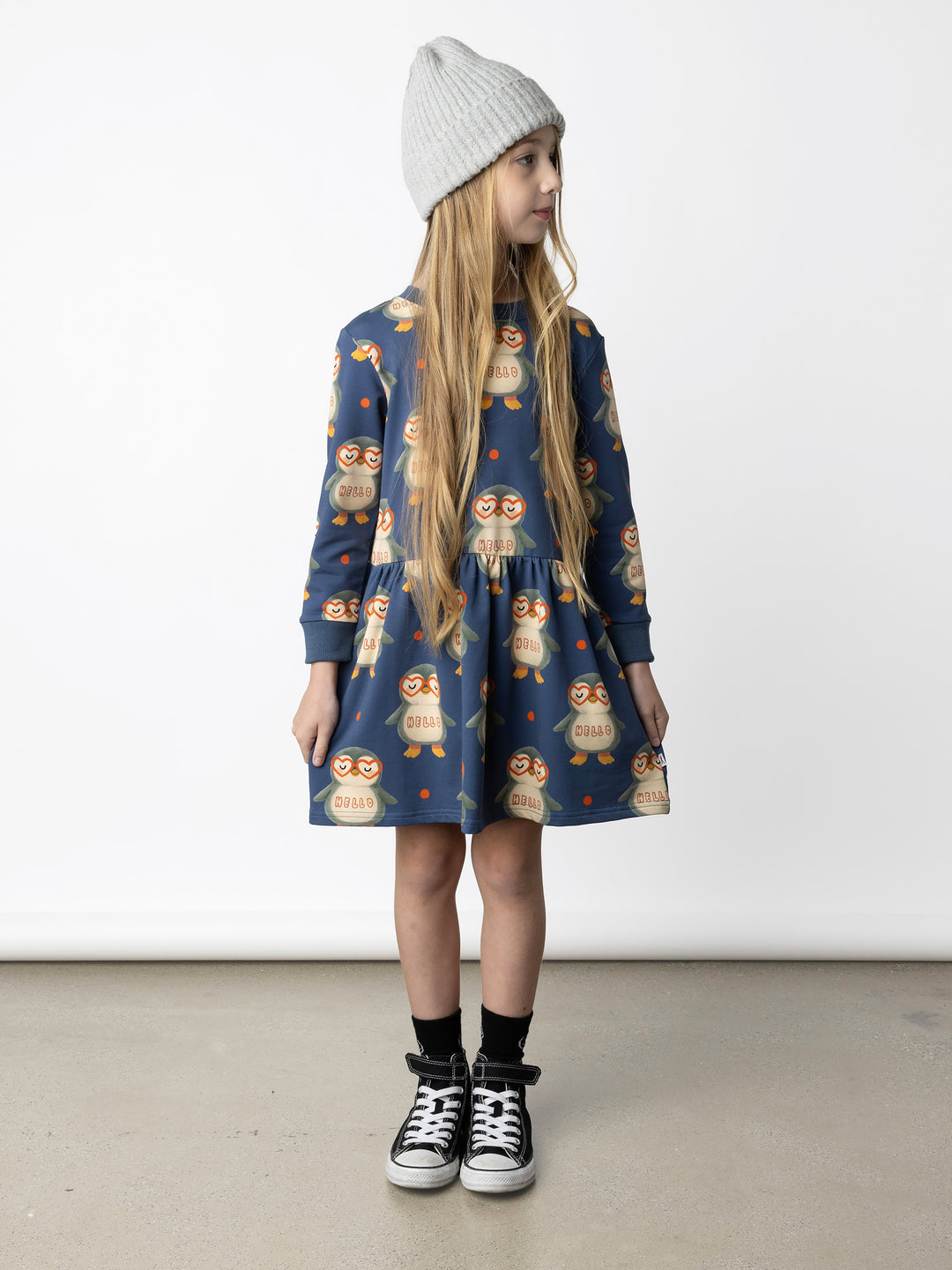 Minti kids clothing. Sweatshirting dress with ruched waist seam and hidden side pockets. 320 Gram // 95% Cotton // 5% Elastane.