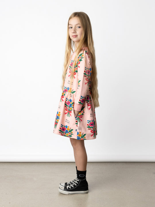 Minti kids clothing. Sweatshirting dress with ruched waist seam and hidden side pockets. 320 Gram // 95% Cotton // 5% Elastane.
