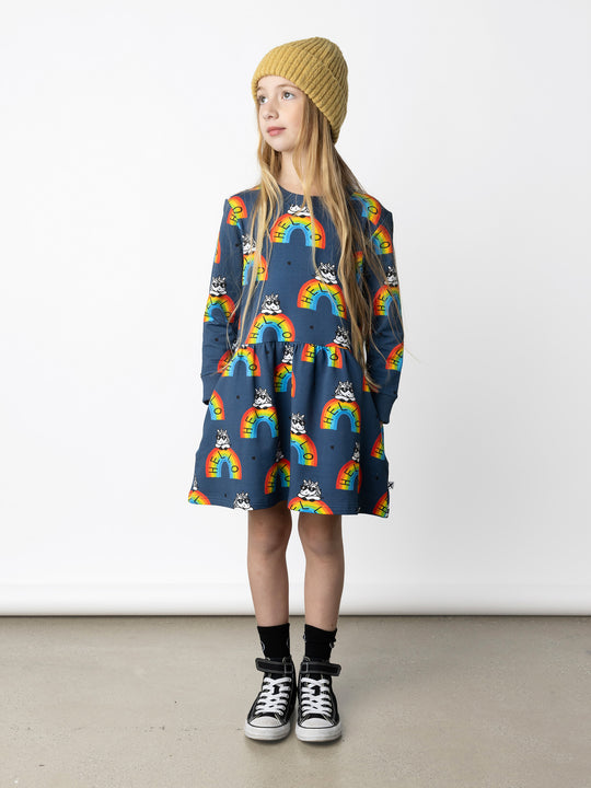 Minti kids clothing. Sweatshirting dress with ruched waist seam and hidden side pockets. 320 Gram // 95% Cotton // 5% Elastane.