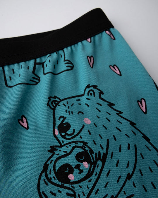 Close up detail of the Bear Hug Bike Pant in emerald