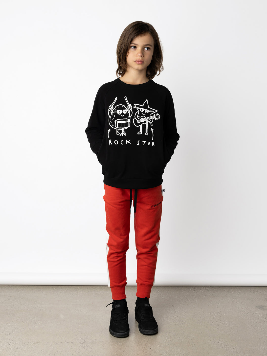 Minti kids clothing. Super cool and comfy crew with hidden side pockets. Perfect for keeping hands warm! 330 Gram // Brushed Inside // 95% Cotton // 5% Elastane.