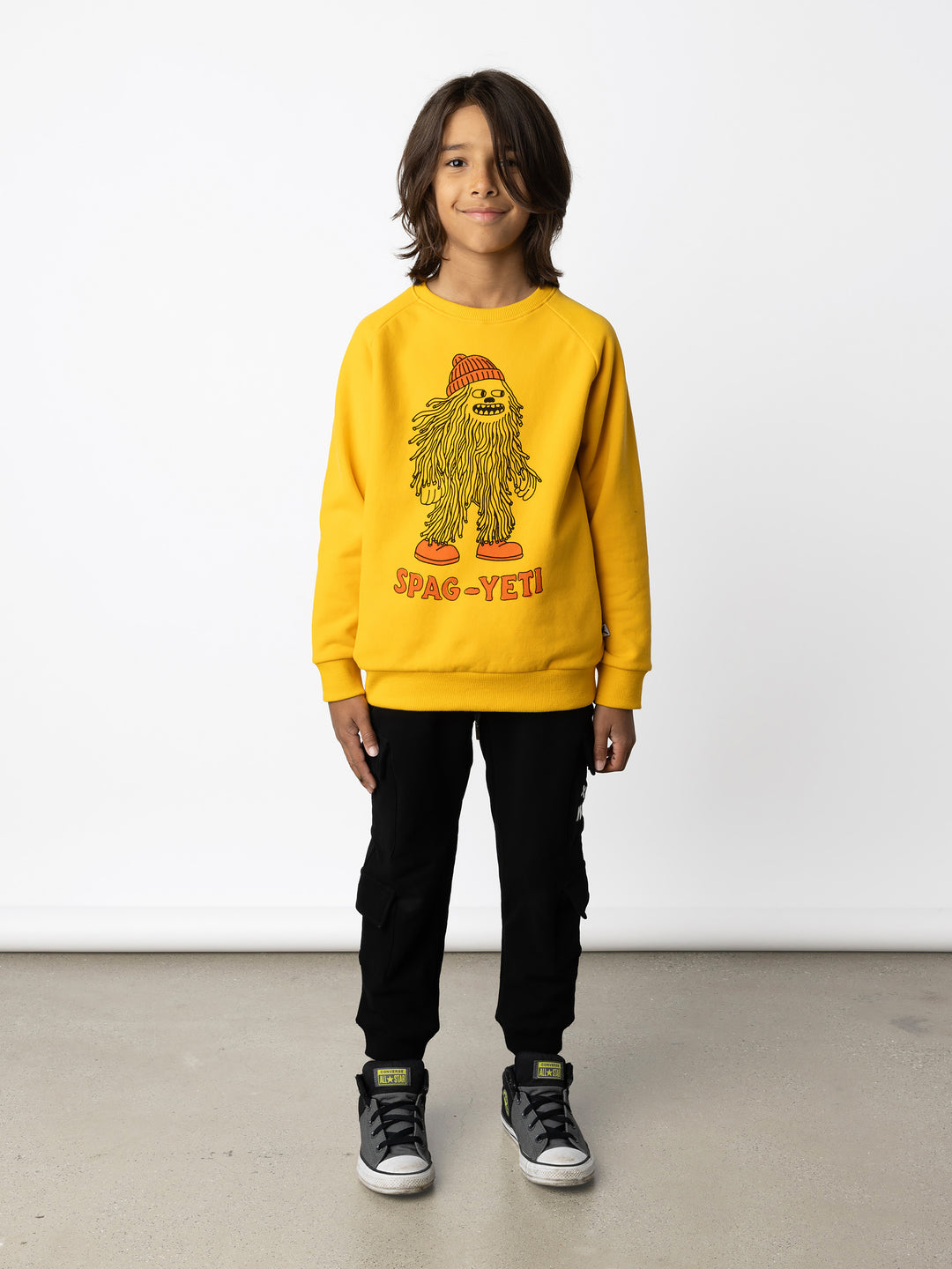 Minti kids clothing. Super cool and comfy crew with hidden side pockets. Perfect for keeping hands warm! 330 Gram // Brushed Inside // 95% Cotton // 5% Elastane.