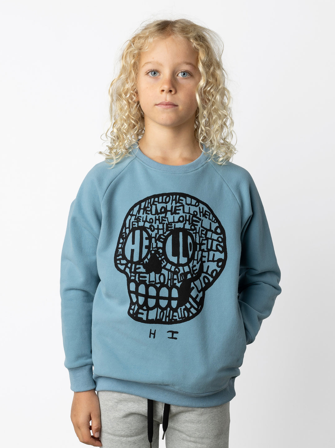 Minti kids clothing. Super cool and comfy crew with hidden side pockets. Perfect for keeping hands warm! 330 Gram // Brushed Inside // 95% Cotton // 5% Elastane.