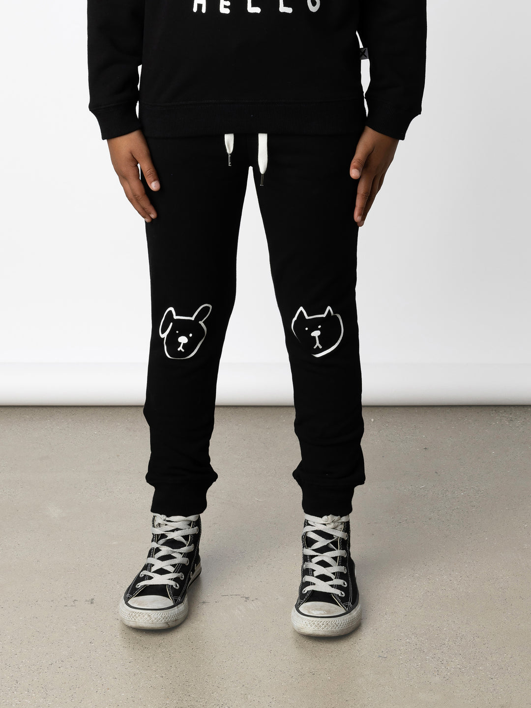 Minti kids clothing. Slim leg trackies with front pockets, shoelace cord and 2x2 rib waistband and cuffs. 330 Gram // Brushed Inside // 95% Cotton // 5% Elastane.