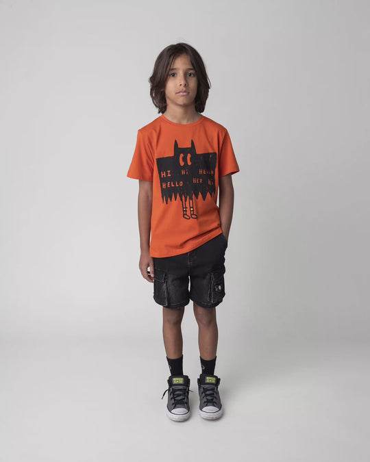 Kid wearing the Greetings Bat Tee in orange, full circle video