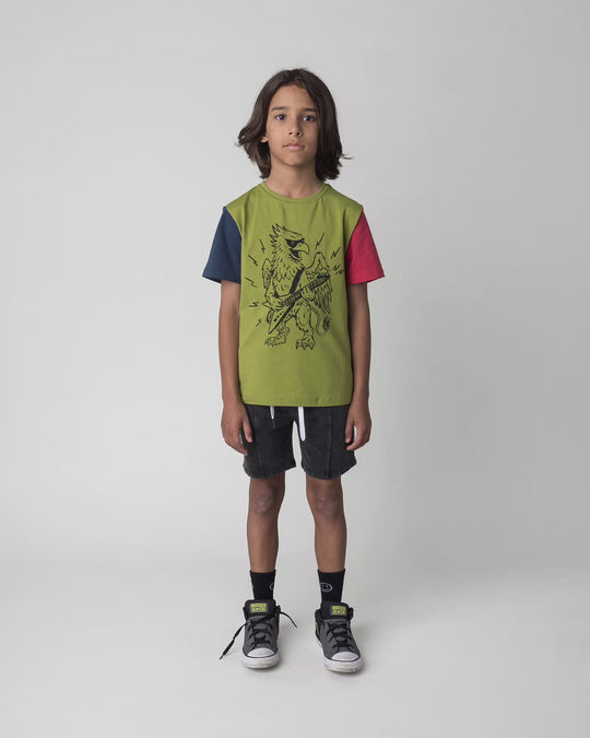 Kid wearing the Blasted Panel Short in black wash, full circle video