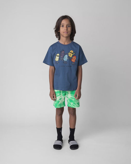 Kid wearing the Cool Crew Tee in blue, full circle video