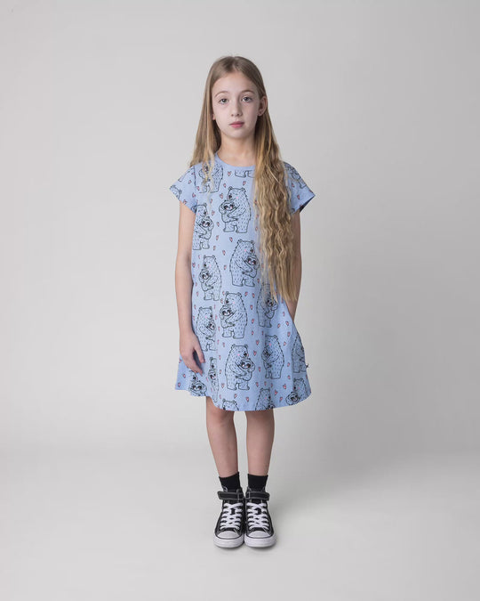 Kid wearing the Bear Hug Dress in blue marle, full circle video