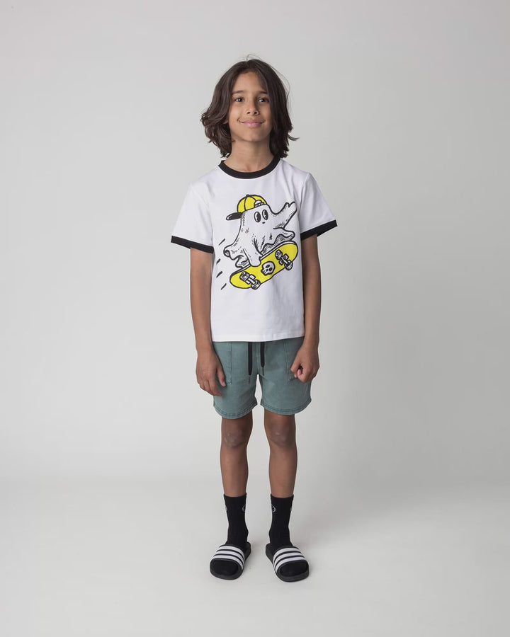 Kid wearing the Skate Ghost Tee in white and black, full circle video